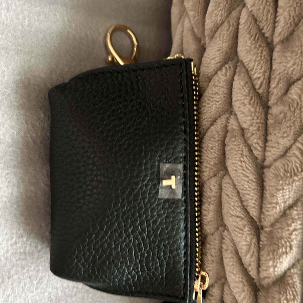 Elegant Black leather pouch